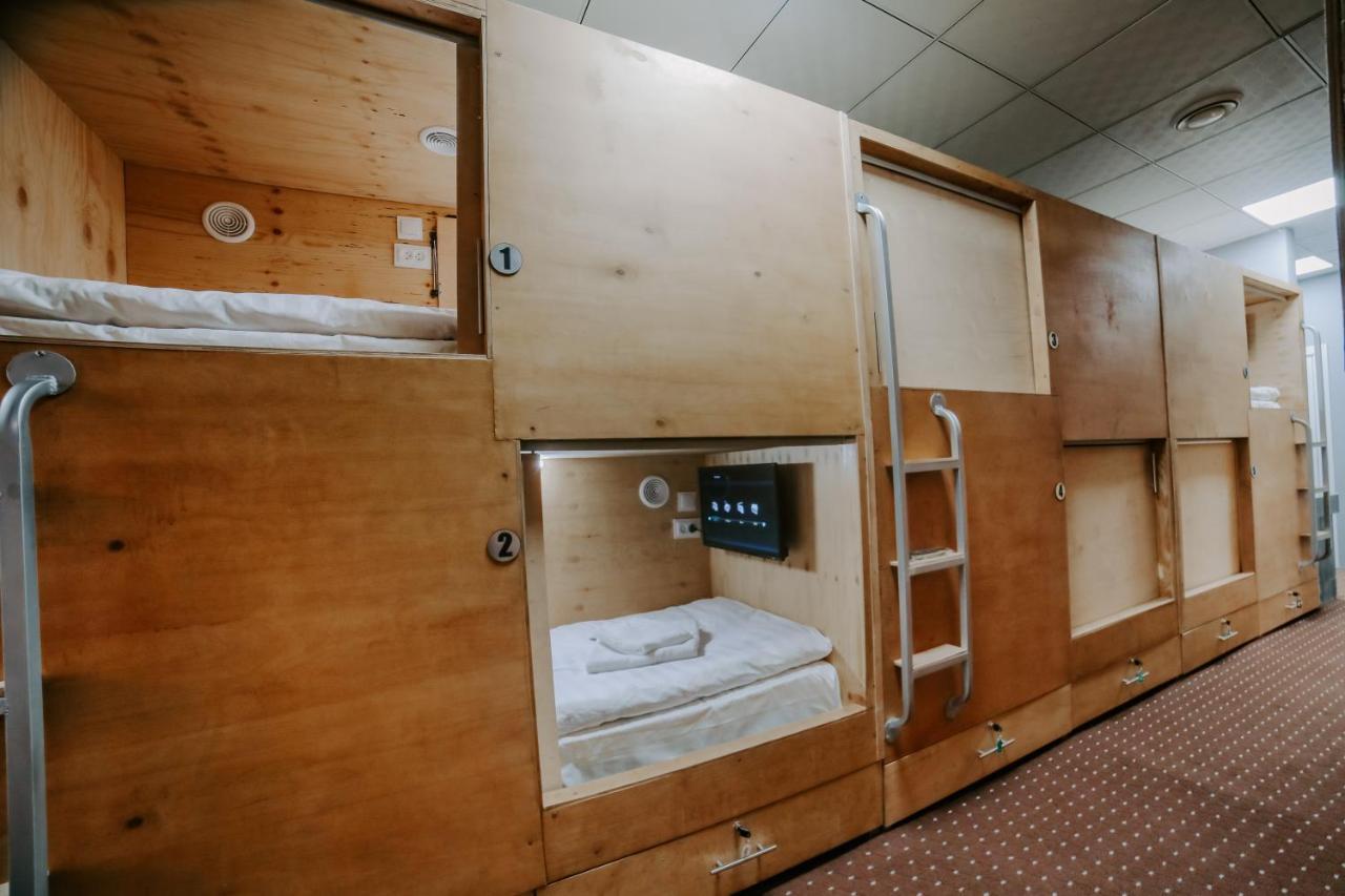 CAPSULE Hotel Osh Buitenkant foto